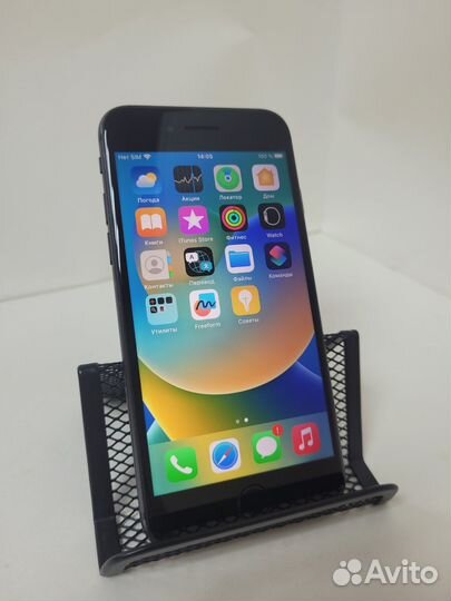 iPhone 8, 64 ГБ