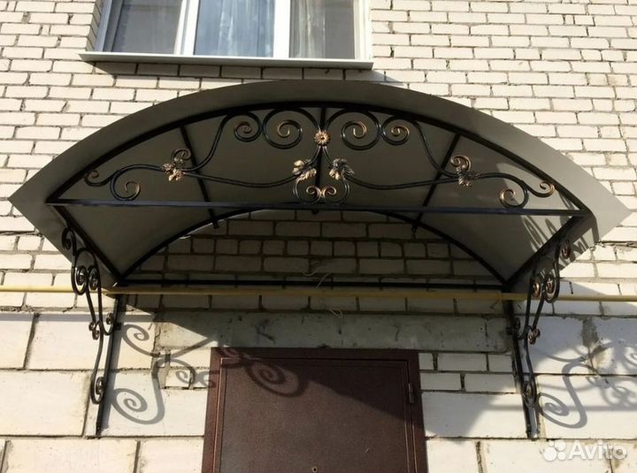 Козырёк для двери