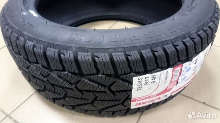 Tigar Winter 235/55 R19 105V