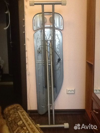 Гладильная доска новая на прочных ножках