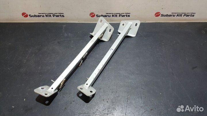 Кронштейн передней панели Audi S8 D3 BSM 2006