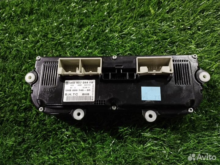 Блок управления климат-контролем Volkswagen Tiguan