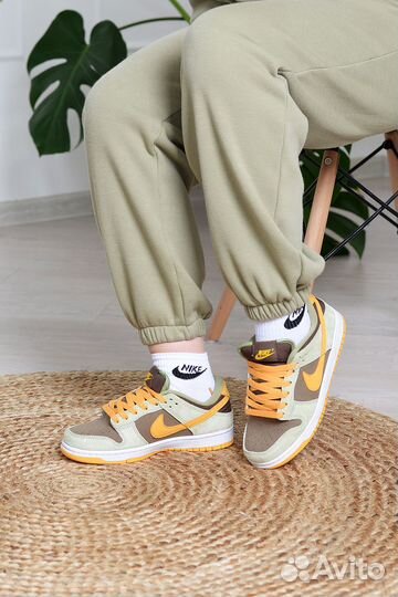 Кроссовки nike dunk low sp