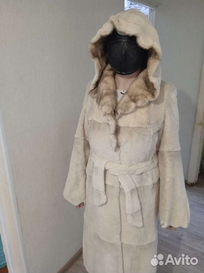Шуба норковая с капюшоном