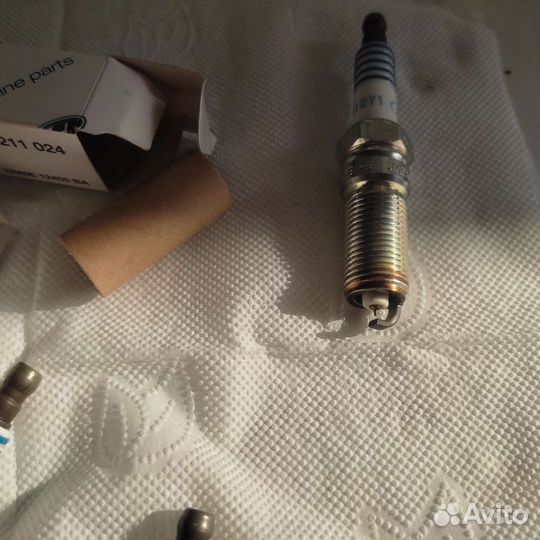 Свеча зажигания Форд Фокус-3 5211024 иридий,ориг