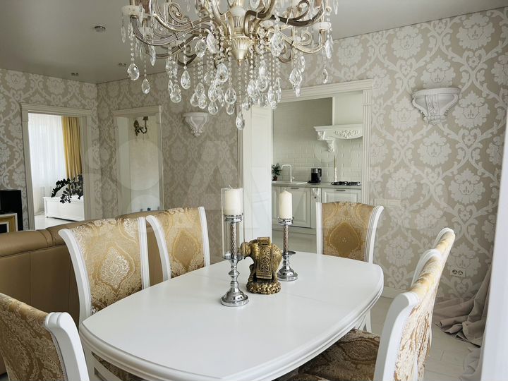 3-к. квартира, 102 м², 6/10 эт.