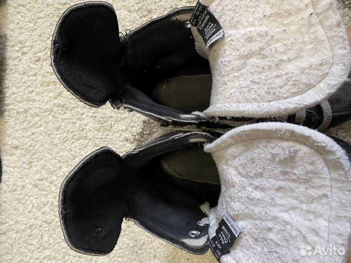 Коньки хоккейные детские