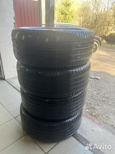 Pirelli Scorpion 255/45 R19 100V