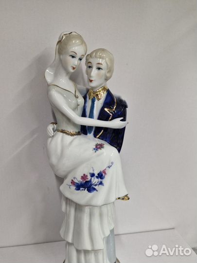 Фарфоровые статуэтки