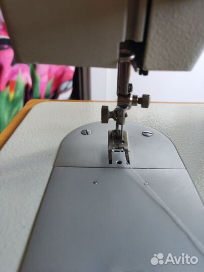 Швейная машина Чайка 134а