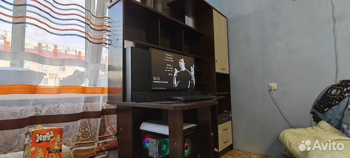 Компьютерный стол