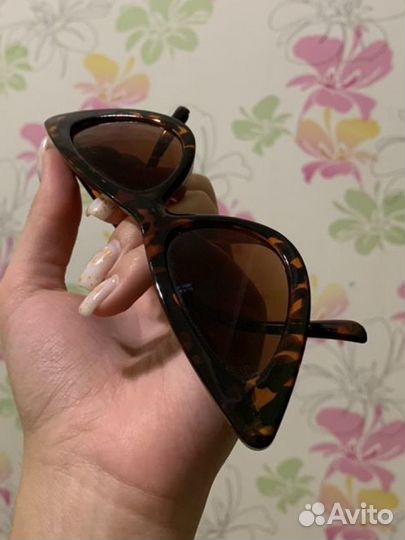 Солнцезащитные очки