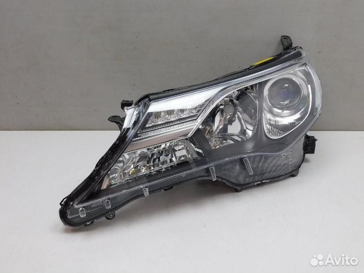Фара левая Toyota RAV4