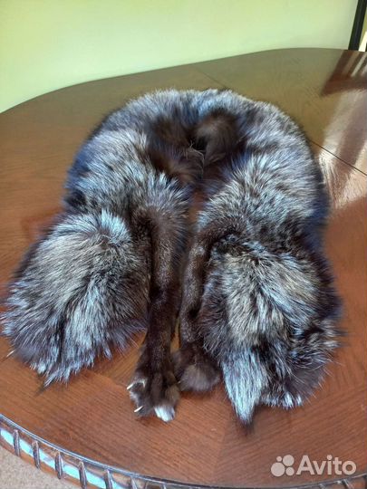 Меховой воротник чернобурка
