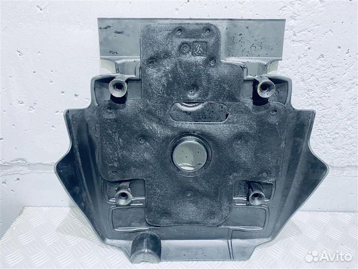 07Z103925N Крышка двигателя Volkswagen Phaeton