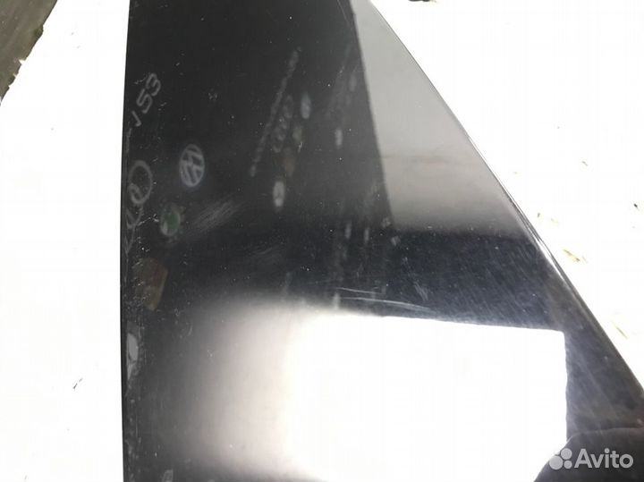 Накладка декоративная правая Audi A5 8T cdnc 2011