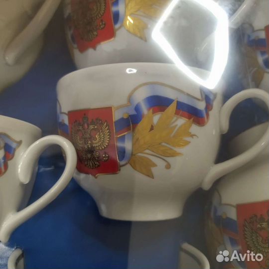 Сервиз в подарочной упаковке новый