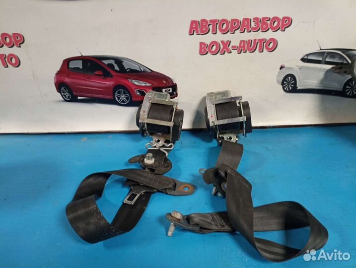 Передние ремни безопасности Citroen C4 седан