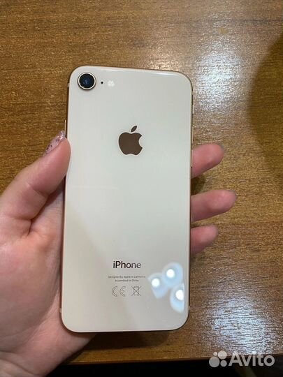 iPhone 8, 64 ГБ