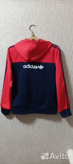 Спортивный костюм женский