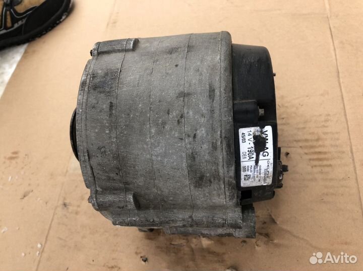 Генератор на Фольксваген туарег Ауди G7 3.2 4.2