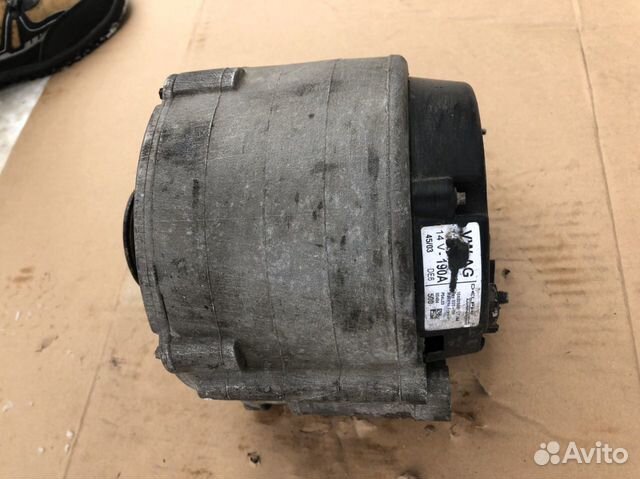 Генератор на Фольксваген туарег Ауди G7 3.2 4.2