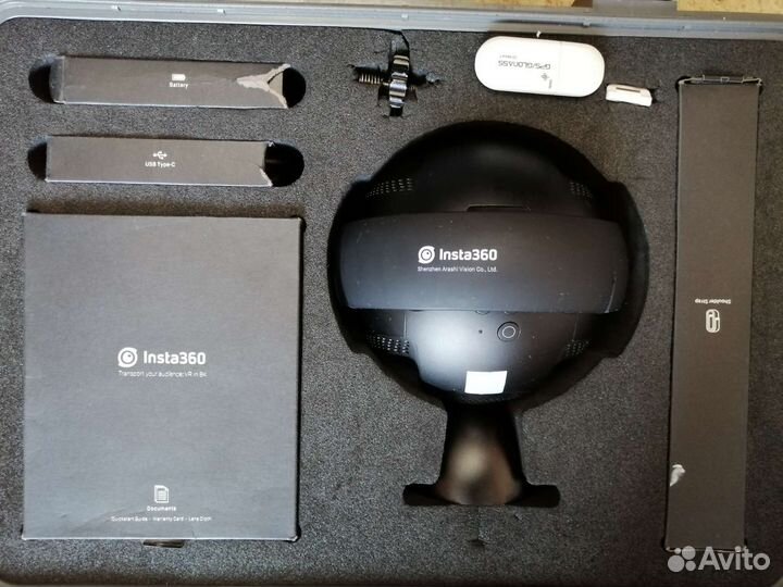 Камера Insta 360 pro с двумя аккумуляторами