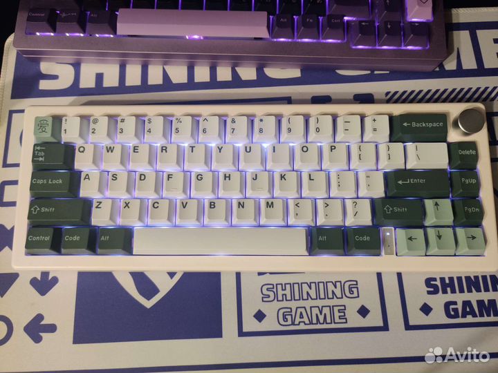 Тихая кастомная клавиатура GMK67