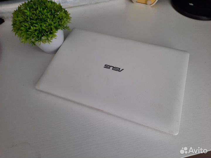 Ноутбук Asus на запчасти