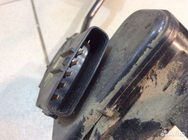 Педаль газа Mitsubishi Pajero Sport KH 2008-2015