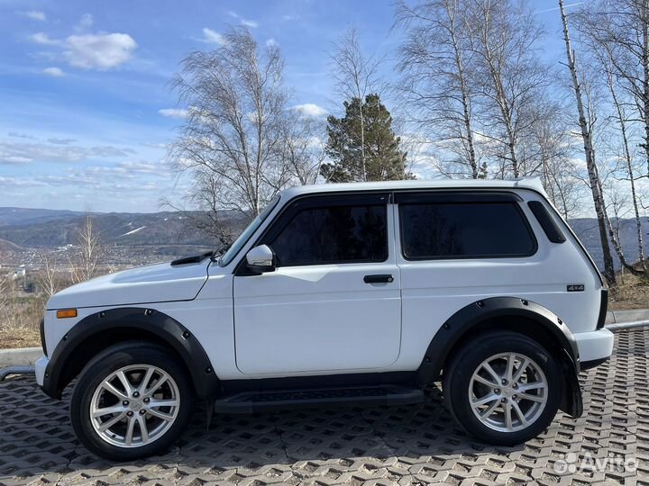 LADA 4x4 (Нива) 1.7 МТ, 2010, 320 000 км