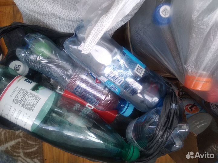 Бутылки пластиковые разные