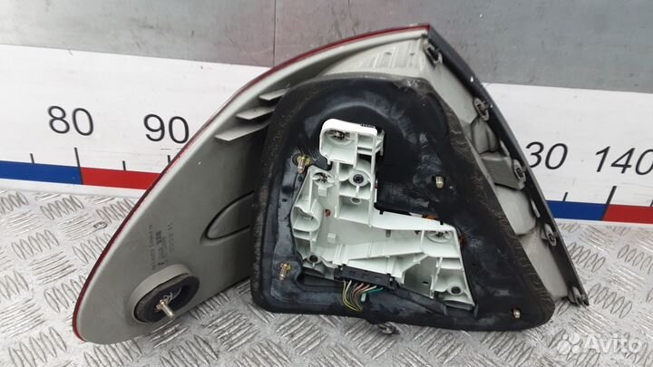 Фонарь задний правый Mercedes-Benz E-Class