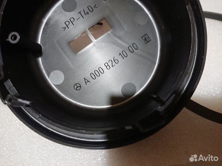 Крышка фары мерседес большая A0008261000 новая