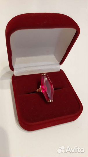 Винтажное советское золотое кольцо с рубином СССР