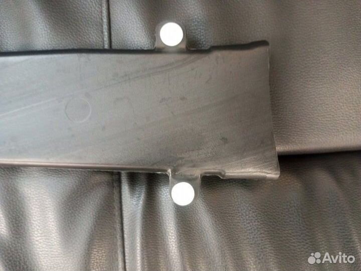 Воздуховод левый Bmw X5 E70 N62N 4.8I 2010