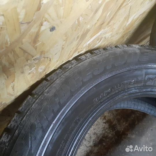 Bridgestone Blizzak Revo GZ 205/65 R16