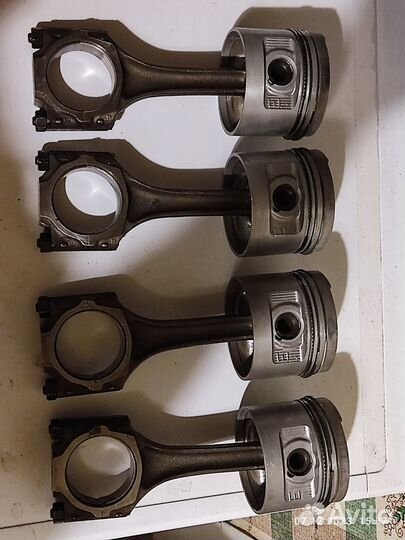 Поршневая группа на VW Golf mk2 motor 1,8RF(RP)