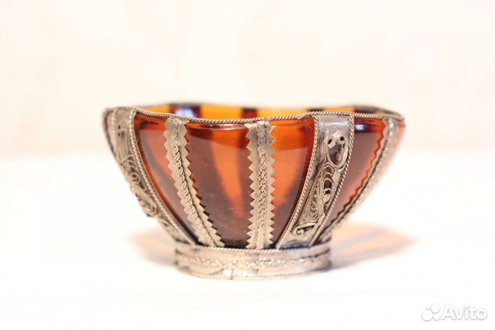 Конфетницы из цветного стекла