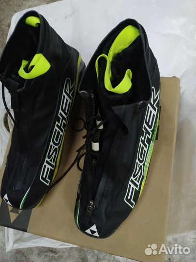 Лыжные классические ботинки Fischer RCS carbon 39