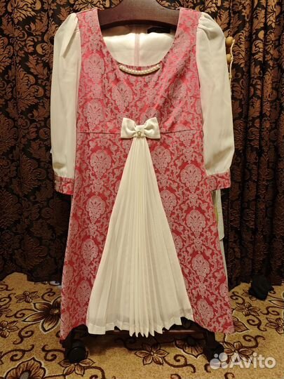 Нарядное платье