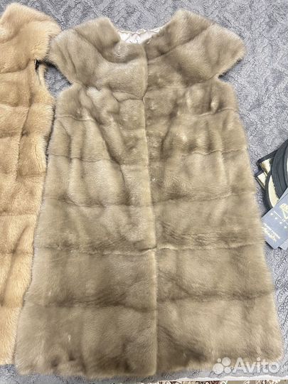 Норковые безрукавки