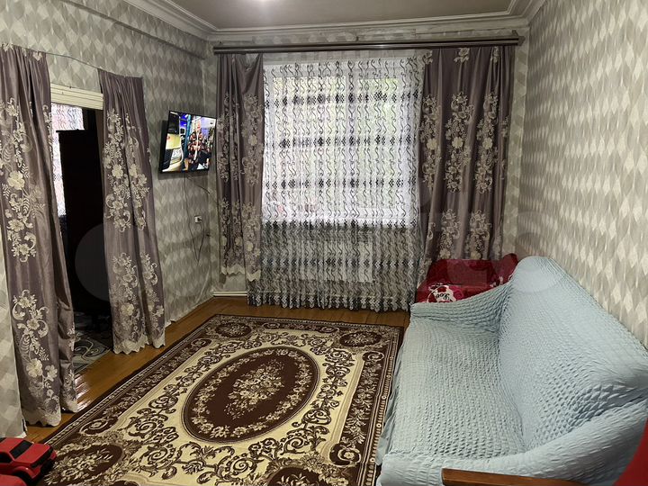 2-к. квартира, 43 м², 1/1 эт.