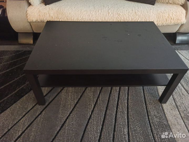 Журнальный столик IKEA