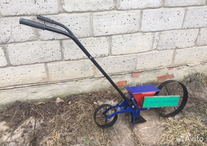 Сеялка ручная винница