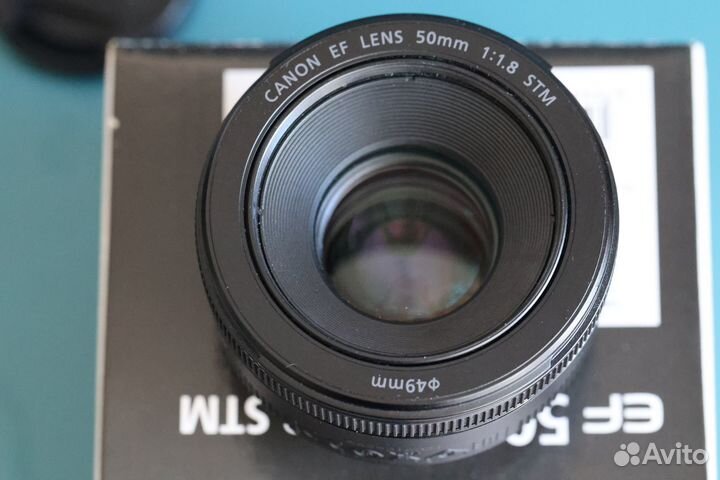 Canon ef 50mm f 1 8 stm