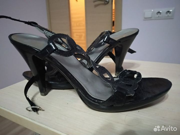 Босоножки