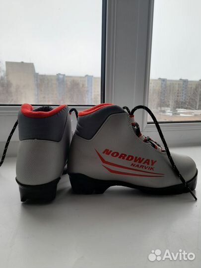 Ботинки лыжные 30 размер