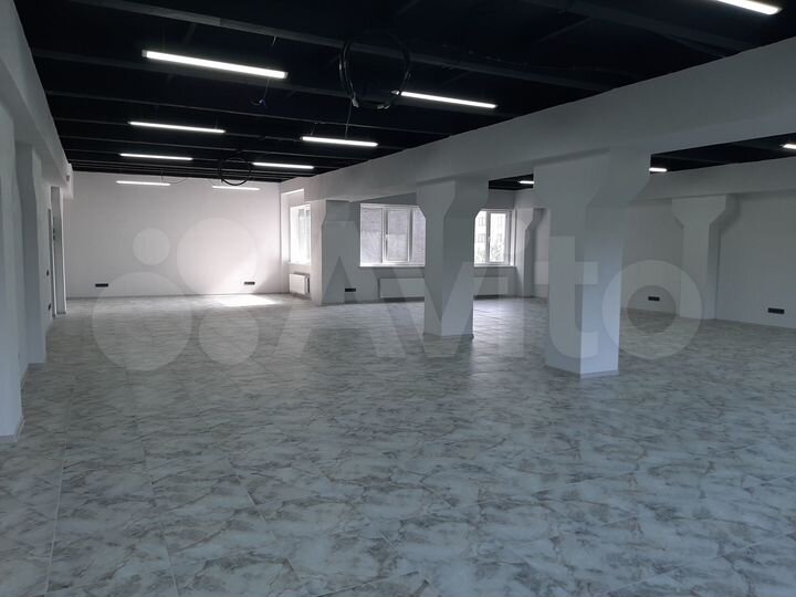 Офисное помещение, 194 м²