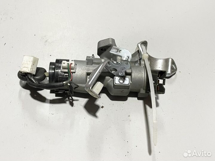 Замок зажигания Hyundai Solaris 1